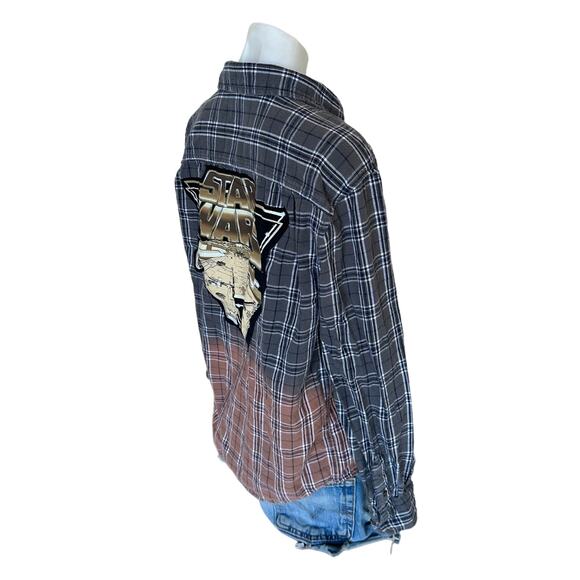 Star Wars Plaid Flannel Shirt MEDIUM Shacket Oversize One of Kind Battle Cruiser - Picture 4 of 6